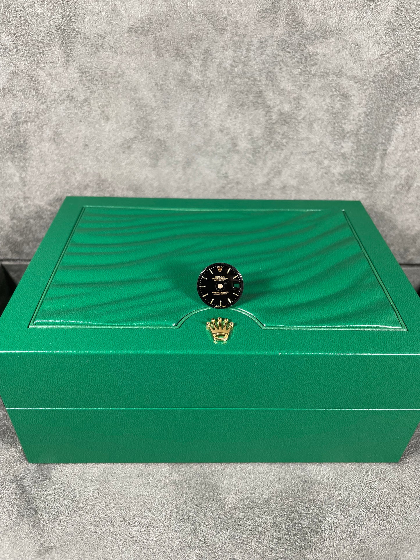 Rolex Dial for ref 69173 Ladies 26mm Datejust-Onyx Raised Gold Batons Swiss Made